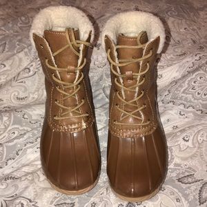 Brown snow winter boots